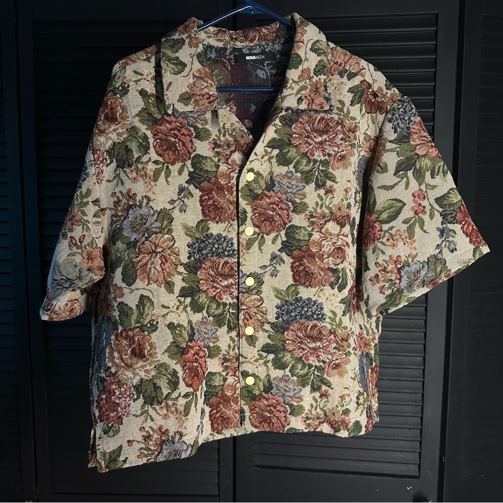 Fashion nova floral textured shirt